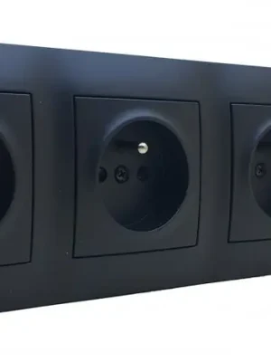Jen Po Omezenou Doba Zásuvkový blok nástěnný 5x 250V/16A s clonkami, bez kabelu, černá matná barva