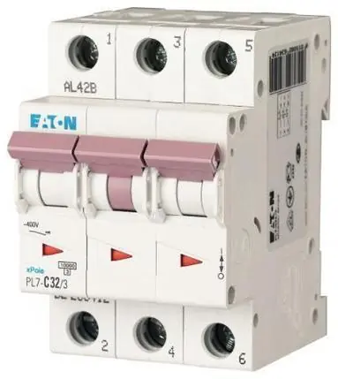 Objednat Nyní Jistič EATON PL7-32/C/3 10kA 263412