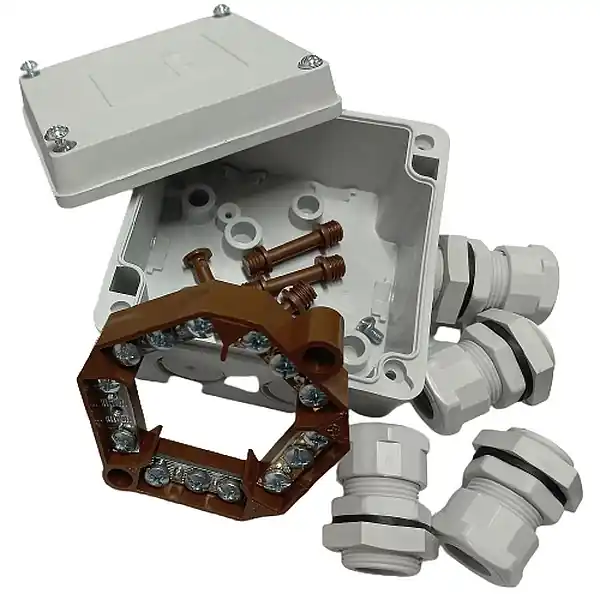 Krabicová rozvodka + svorka, IP65, PA, 89x89x52,5mm s věnečkem a kabelovými průchodkami Levný