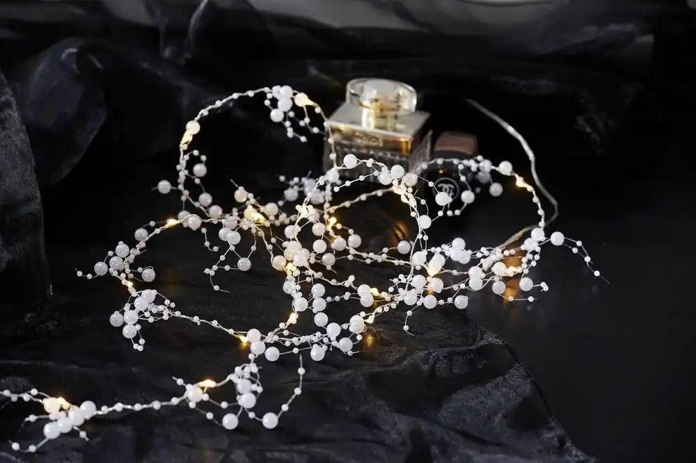 Hit Sezóny EGLO STAR LED ŘETĚZ KULIČKY 411094 DEW DROP 20X0,06W WW BAT. 3XAA IP20 PLAST, PRŮHLEDNÁ