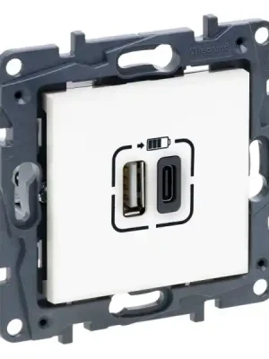 Časově Omezené LEGRAND 863140 Niloé STEP Nabíječka USB A+C bílá